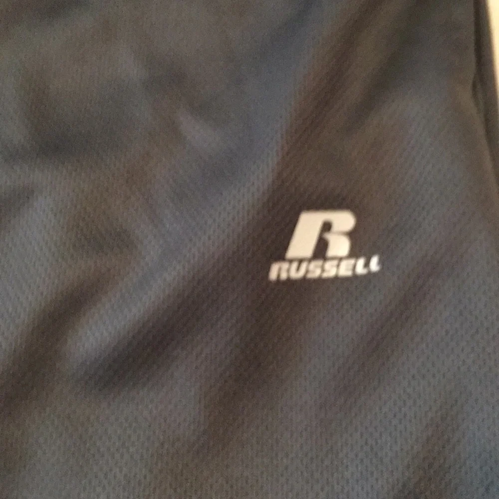 Men’s Russell brand athletic pants - Picture 2 of 6